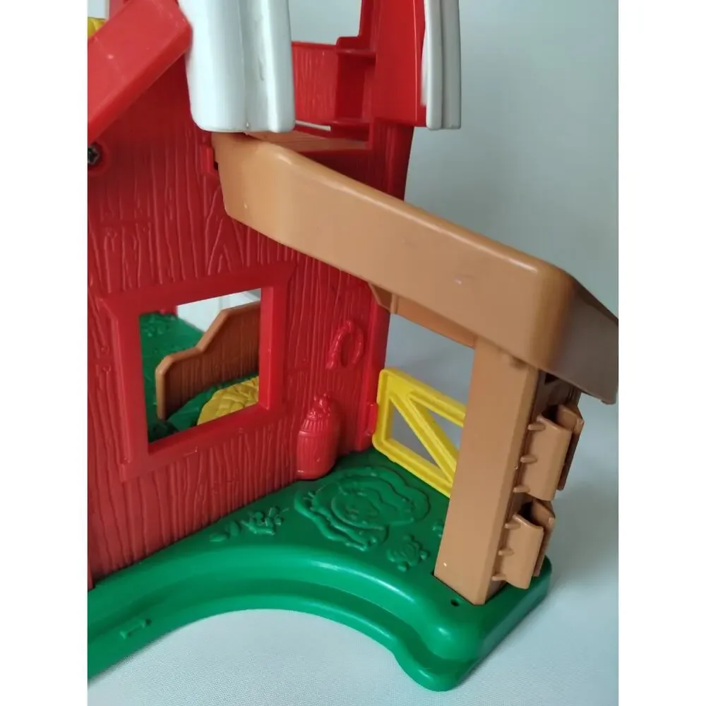 Fisher Price '06 Little People Barn Sounds Playset W/ Animal Sounds
